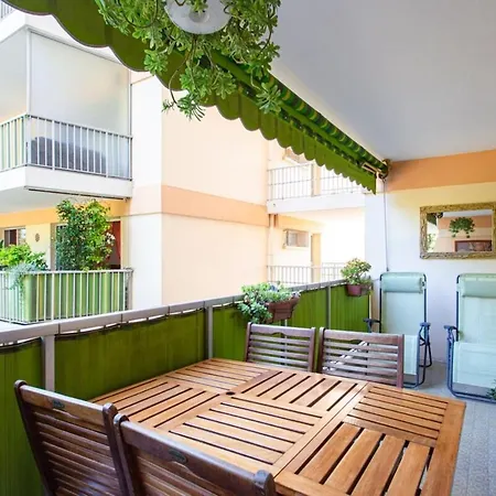 Furnished Studio With A Terrace & A Swimming Pool In A Charming Condominium Apartament Antibes