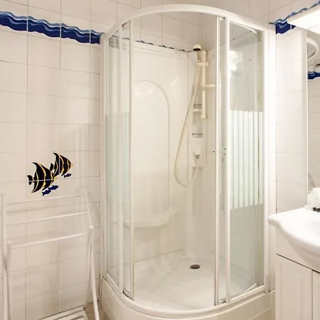 Furnished Studio With A Terrace & A Swimming Pool In A Charming Condominium Apartament *