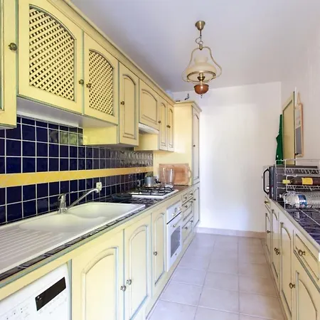 Furnished Studio With A Terrace & A Swimming Pool In A Charming Condominium Apartament