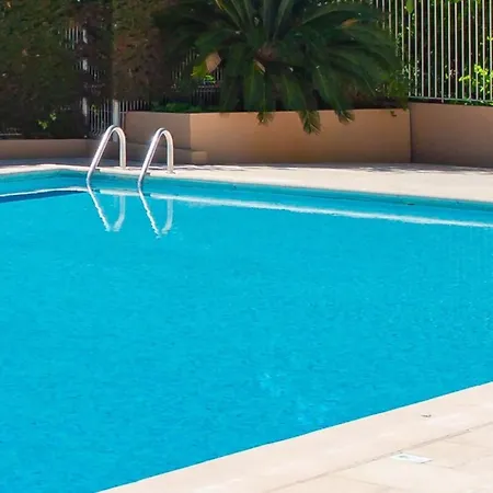 Furnished Studio With A Terrace & A Swimming Pool In A Charming Condominium شقة