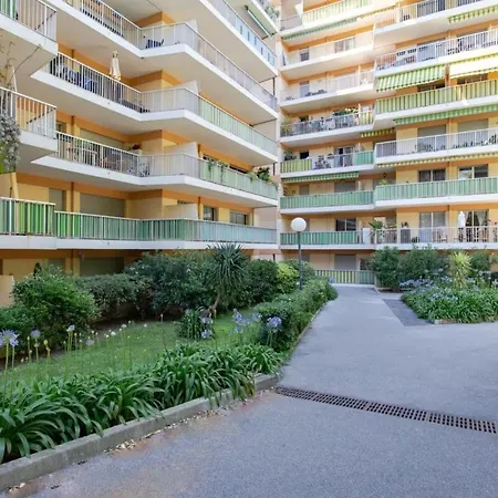 شقة Furnished Studio With A Terrace & A Swimming Pool In A Charming Condominium *